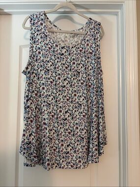 Sleeveless Floral Swing Tank Top - White with Blue & Purple